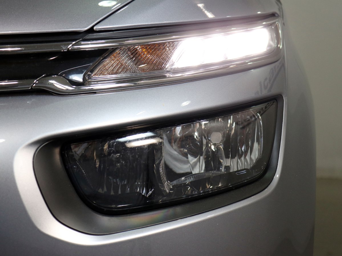 Foto Citroen GRAND C4 SPACETOURER 13