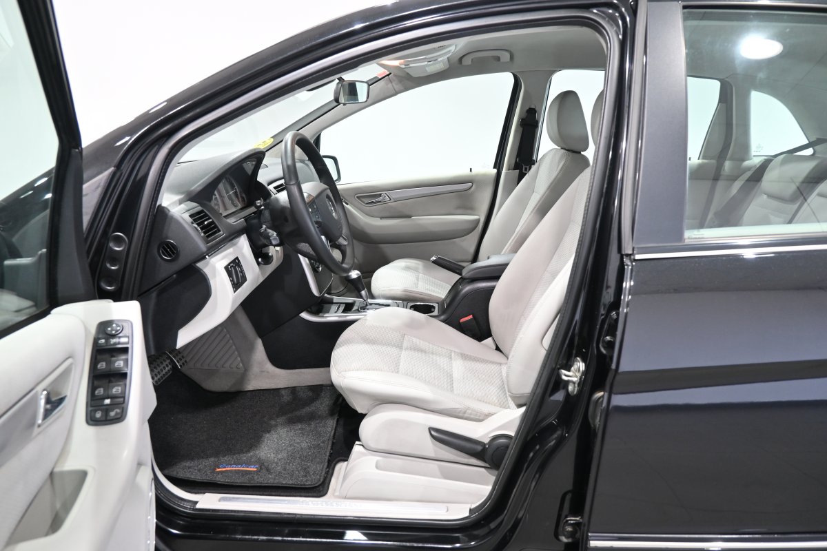 Foto Mercedes-Benz B 10