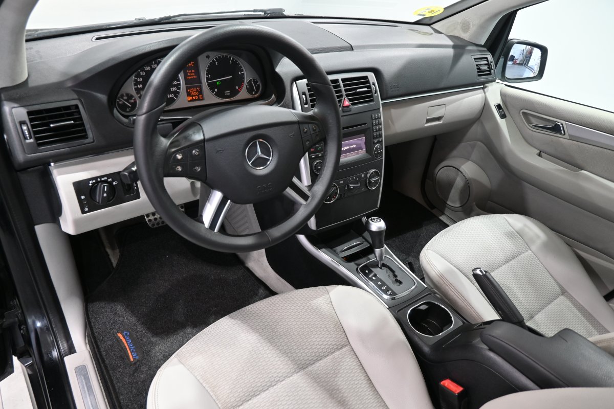 Foto Mercedes-Benz B 9