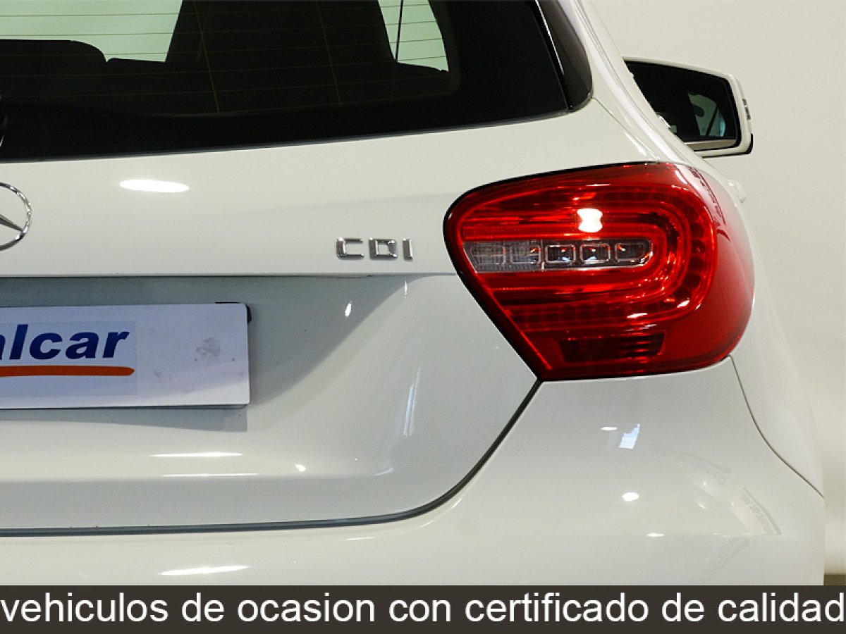 Foto Mercedes-Benz A 180 14