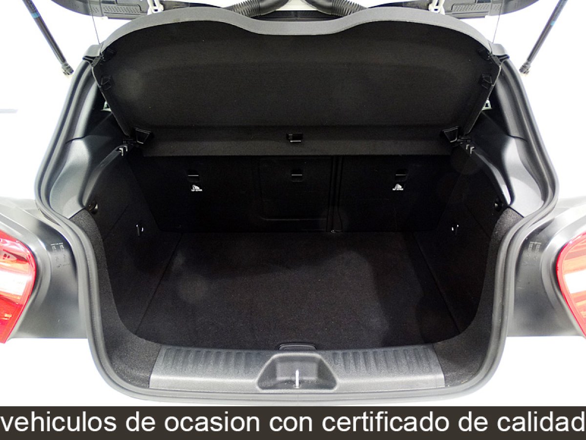 Foto Mercedes-Benz A 180 16