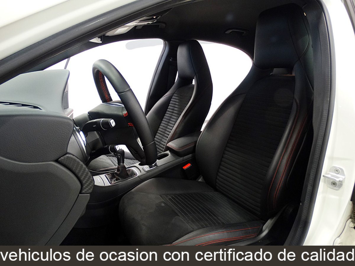 Foto Mercedes-Benz A 180 18