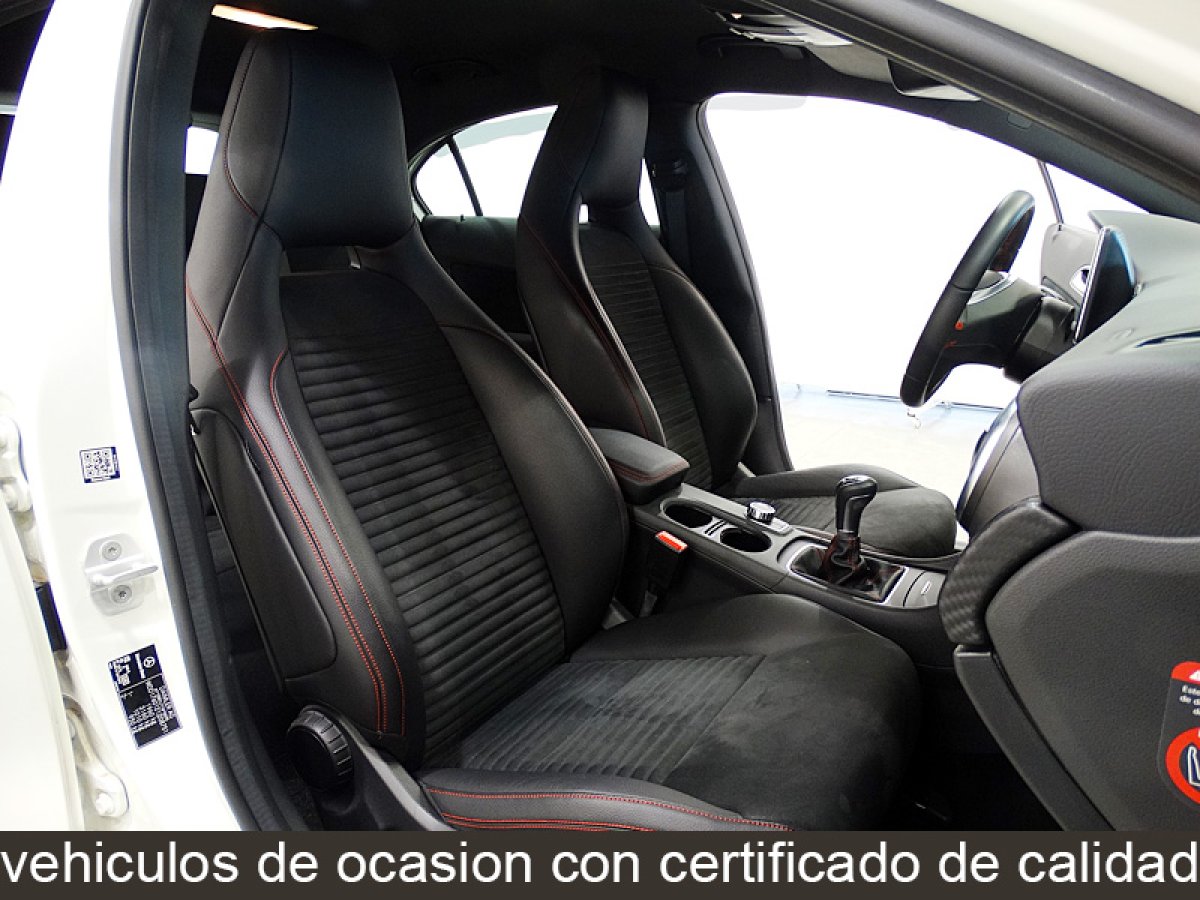 Foto Mercedes-Benz A 180 19