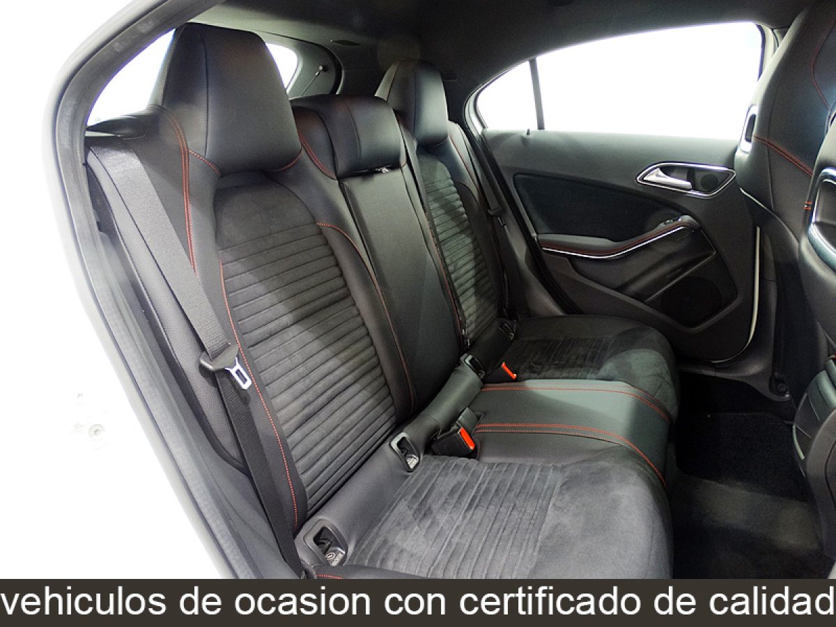 Foto Mercedes-Benz A 180 20