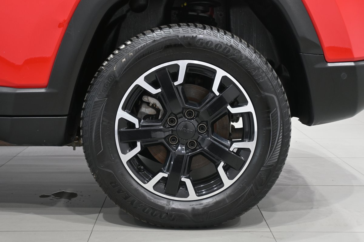 Foto Jeep Compass 29