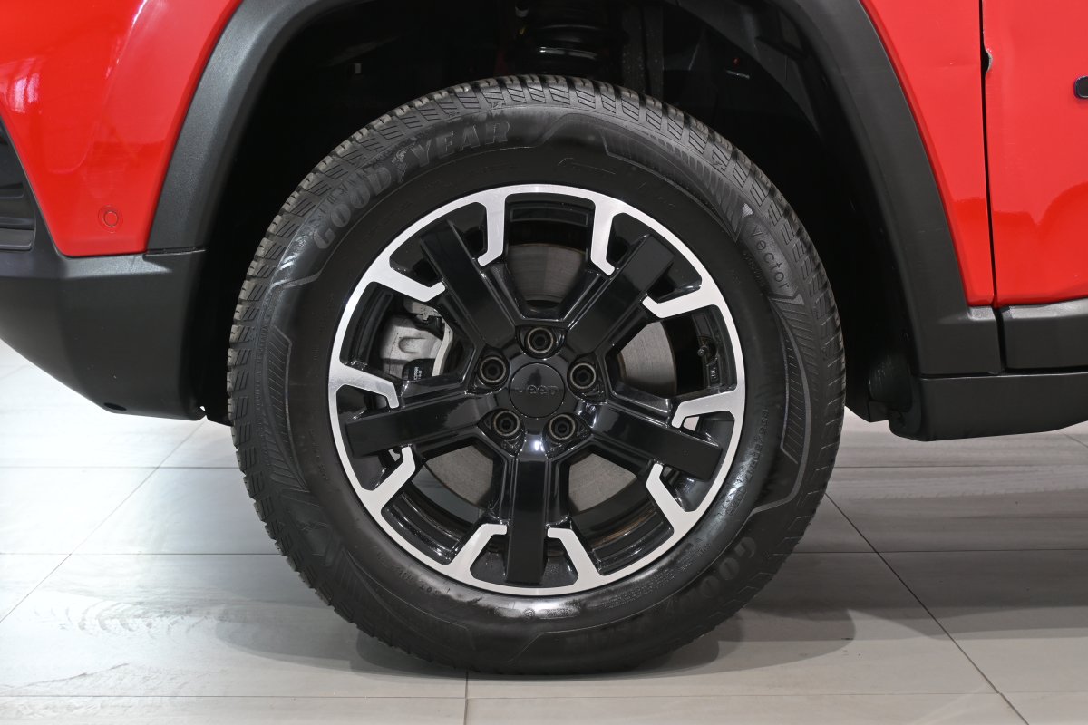 Foto Jeep Compass 28
