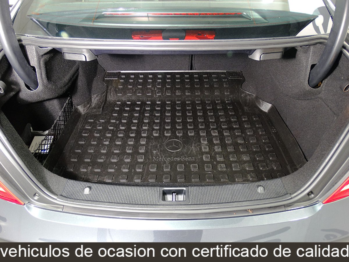 Foto Mercedes-Benz C 220 16