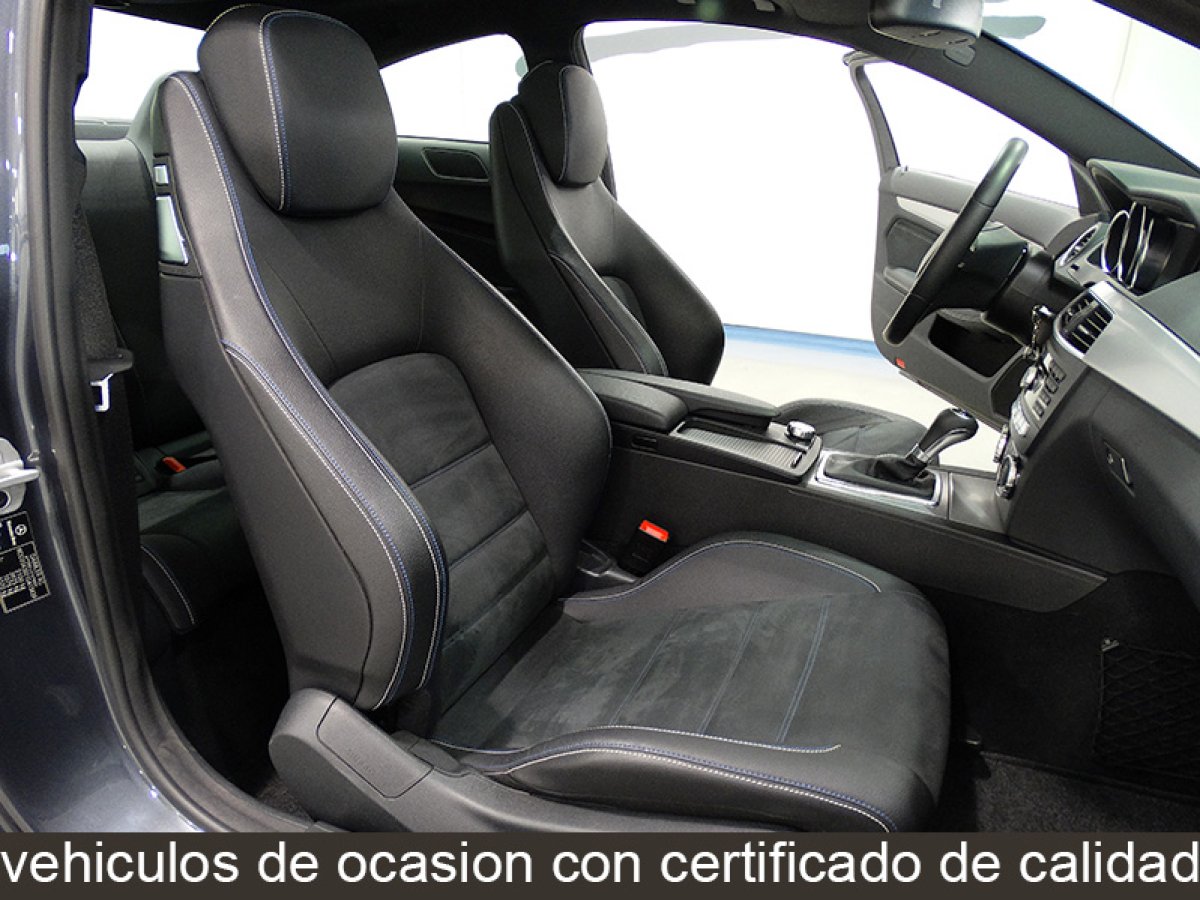 Foto Mercedes-Benz C 220 19