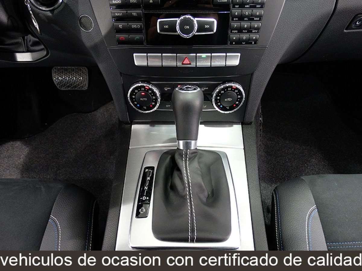 Foto Mercedes-Benz C 220 22