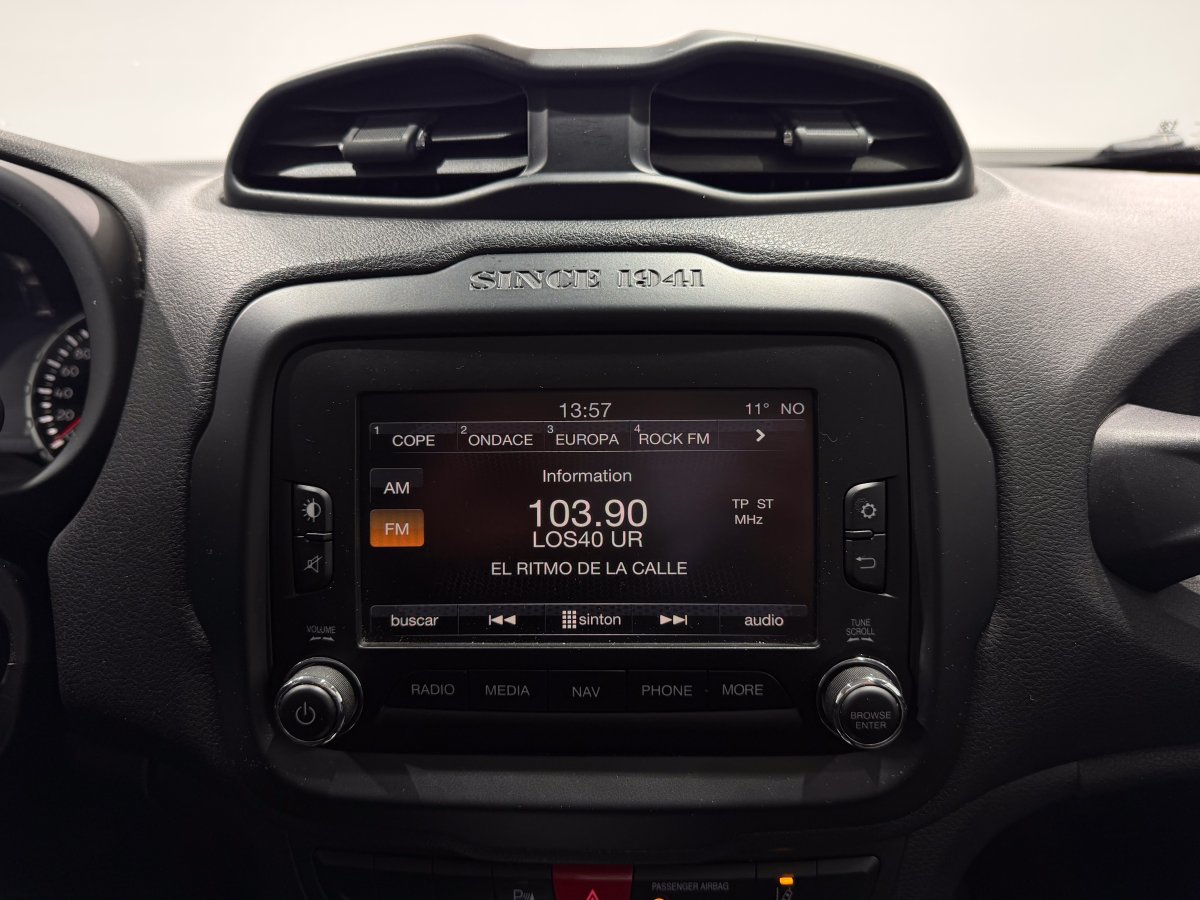 Foto Jeep Renegade 16