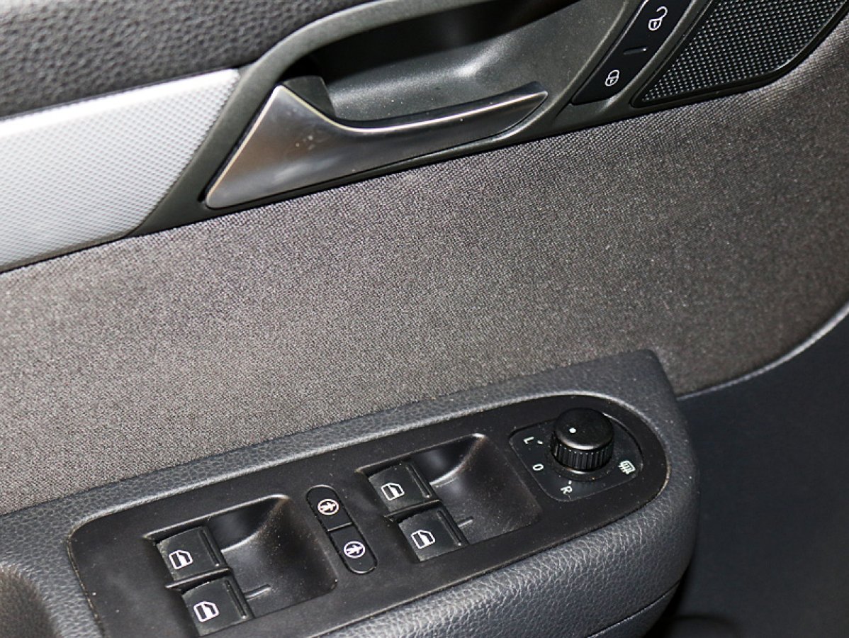 Foto Volkswagen Sharan 28