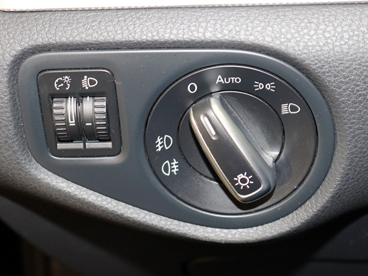 Foto Volkswagen Sharan 30