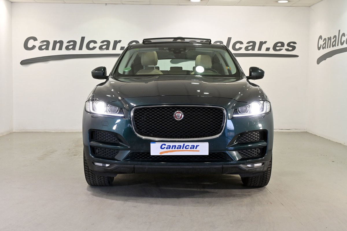 Foto Jaguar F-PACE 2