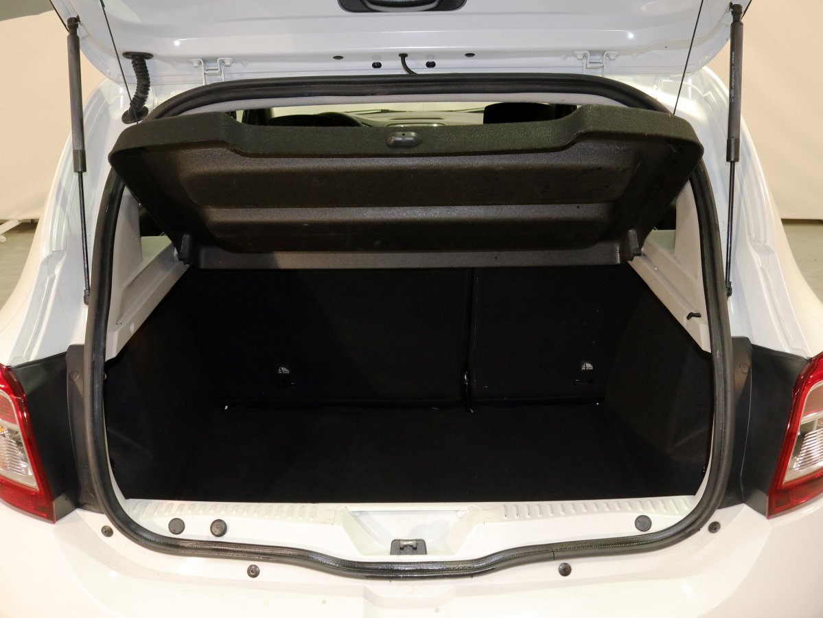 Foto Dacia Sandero 9
