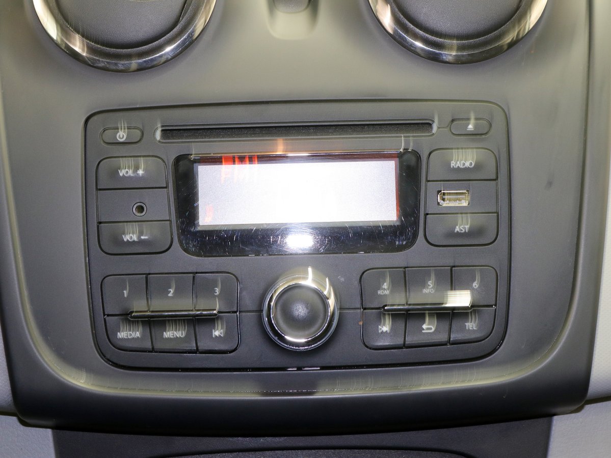 Foto Dacia Sandero 13