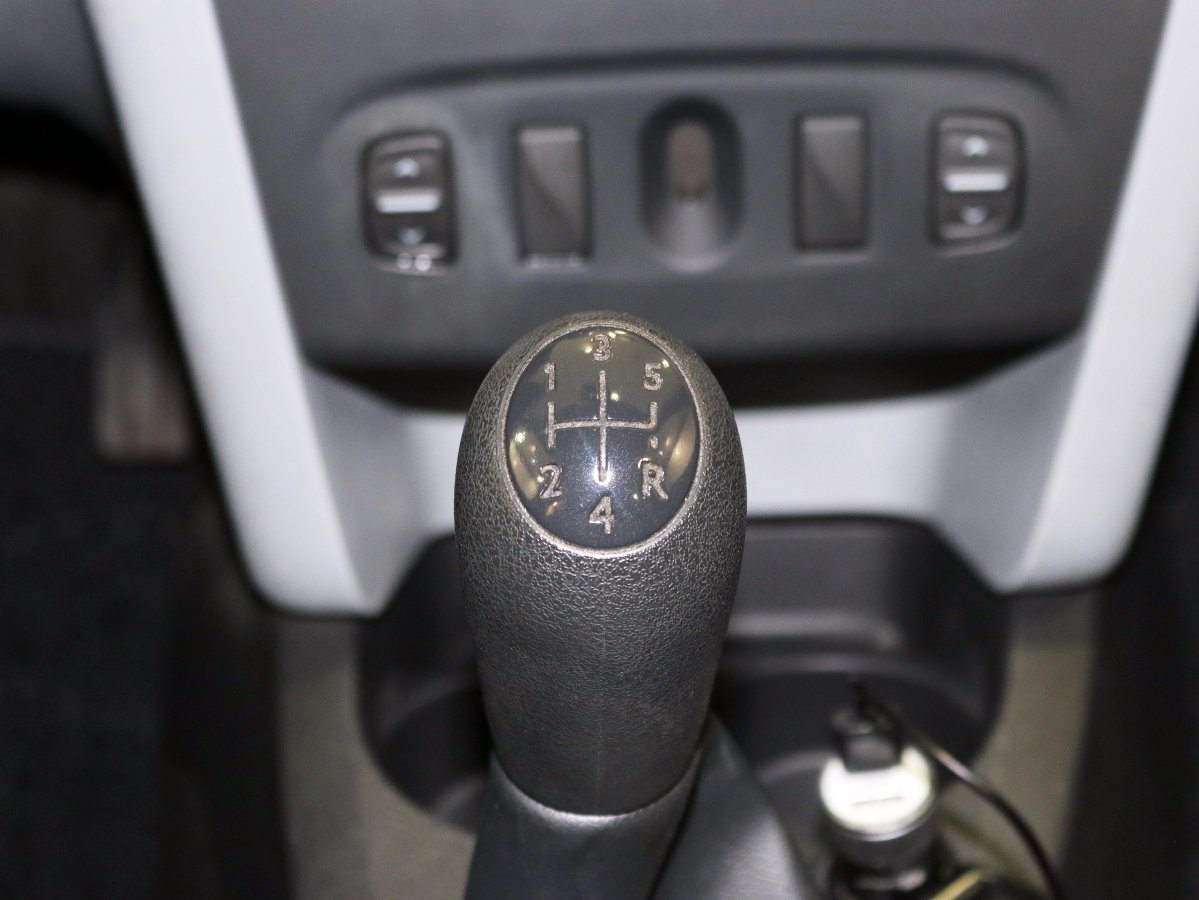 Foto Dacia Sandero 15