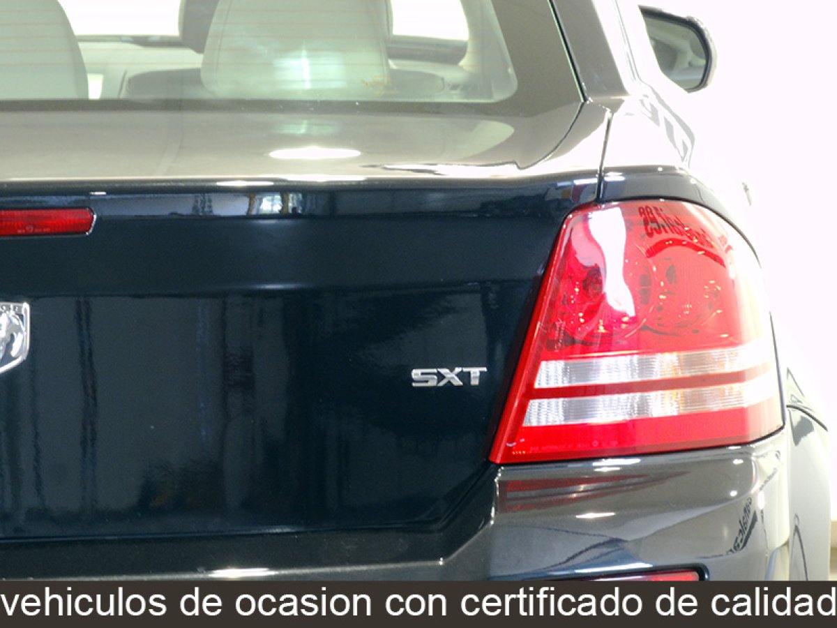 Foto Dodge Avenger 13