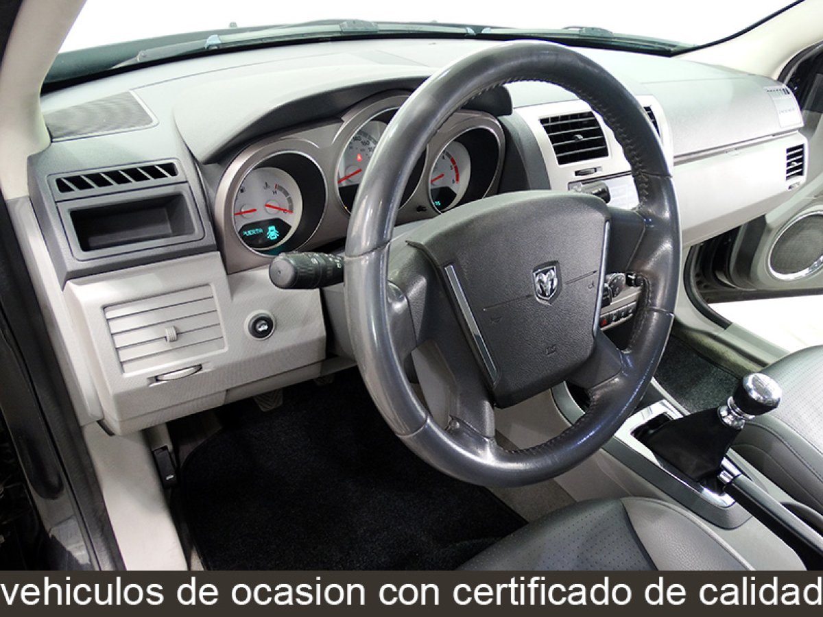 Foto Dodge Avenger 21