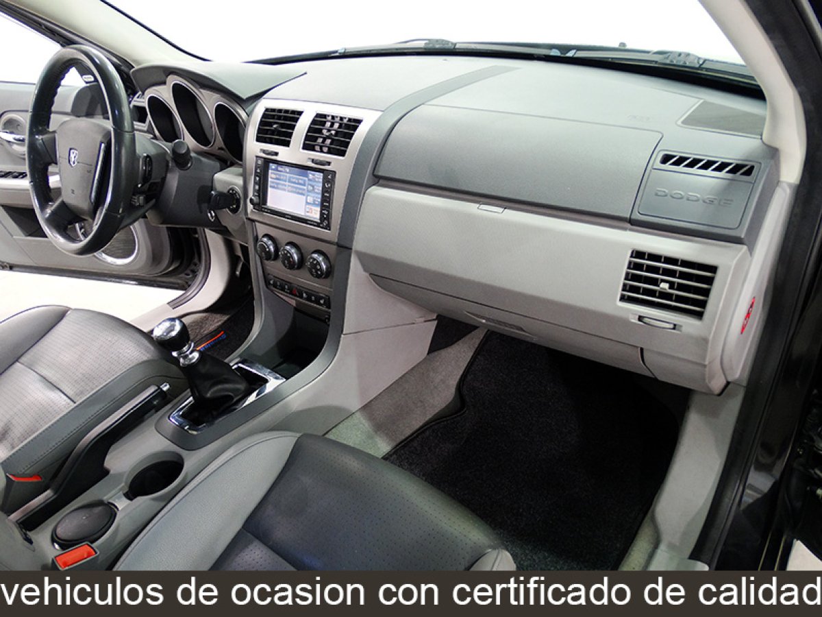 Foto Dodge Avenger 23