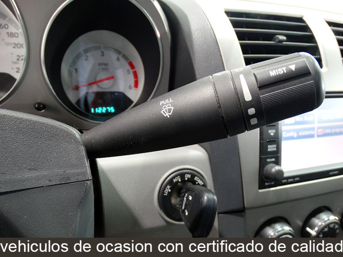 Foto Dodge Avenger 30