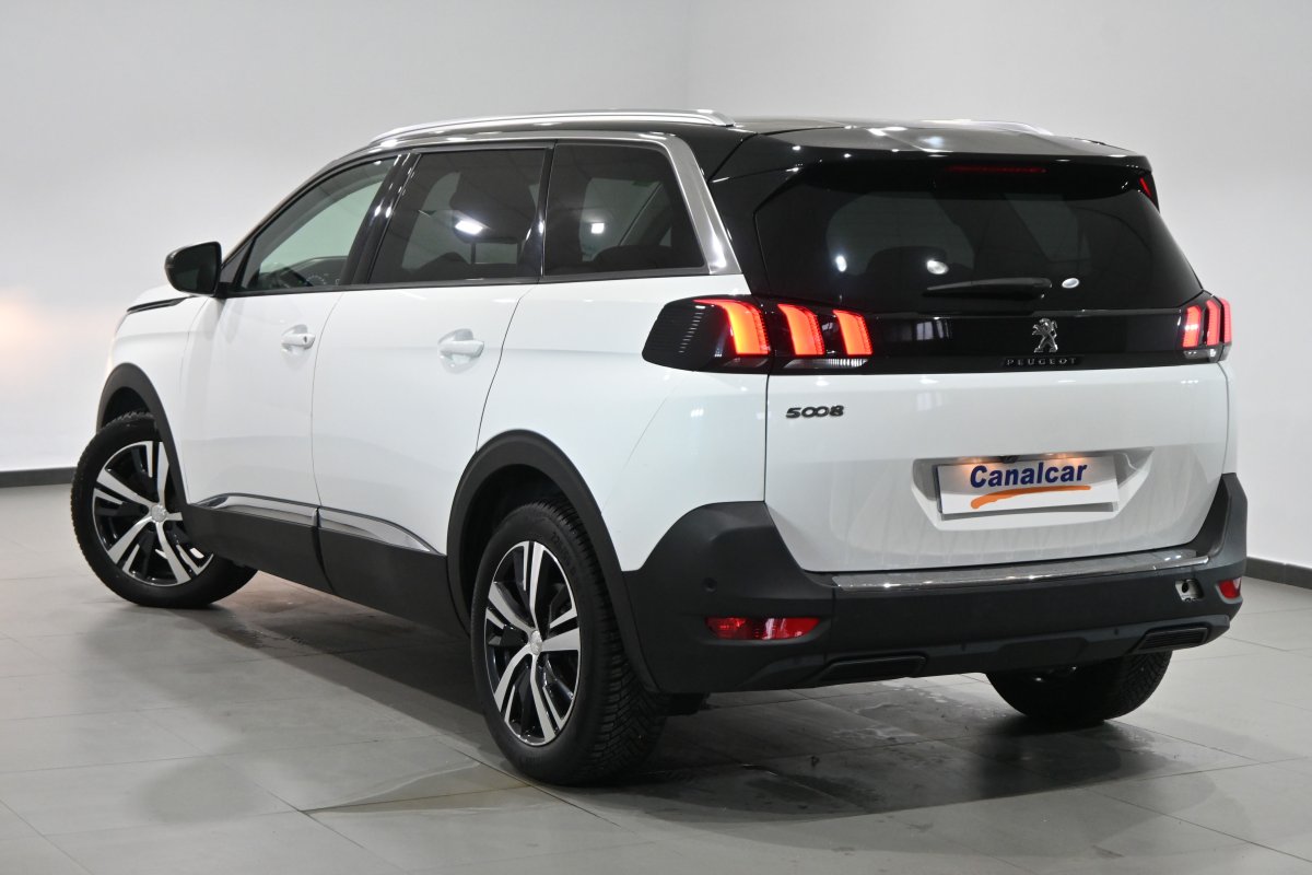 Foto Peugeot 5008 6