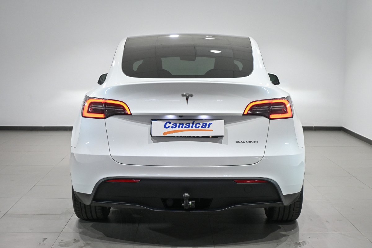 Foto Tesla model 5