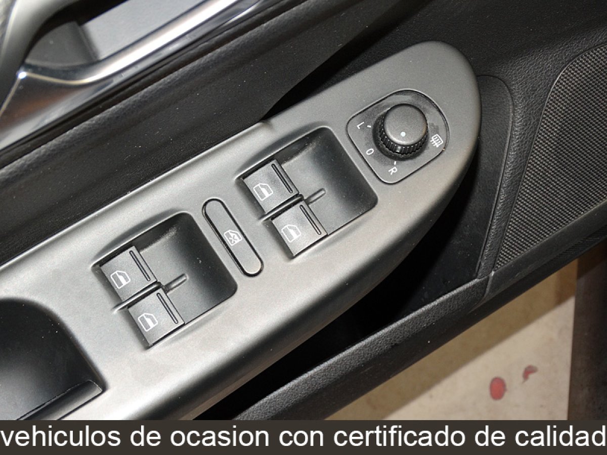 Foto Volkswagen Passat 13