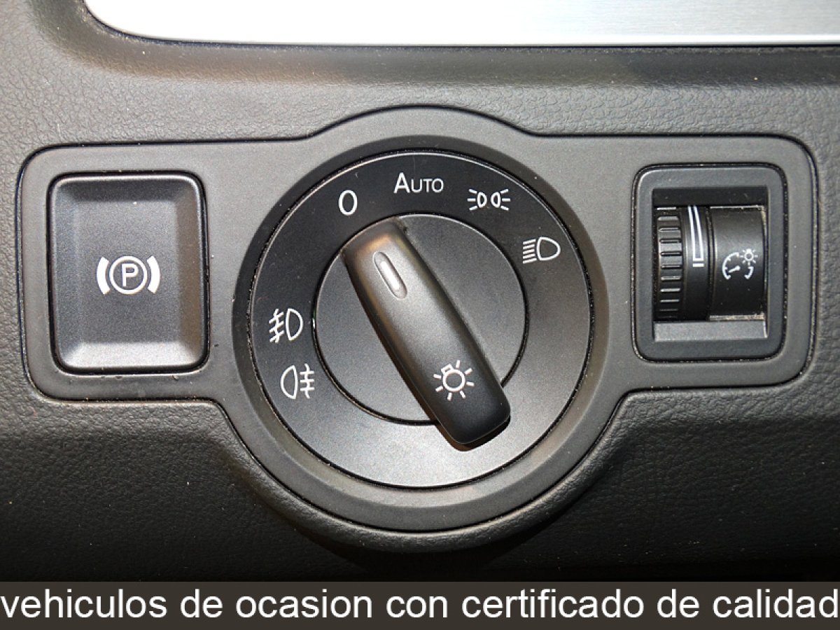 Foto Volkswagen Passat 14