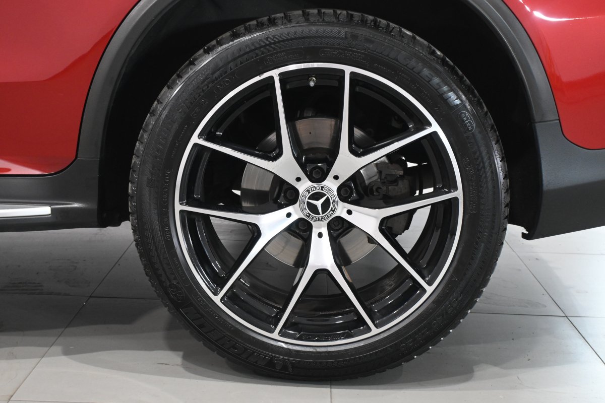 Foto Mercedes-Benz GLC 27