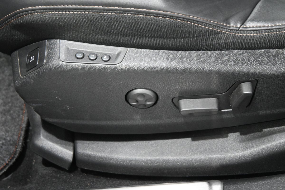 Foto Peugeot 5008 37