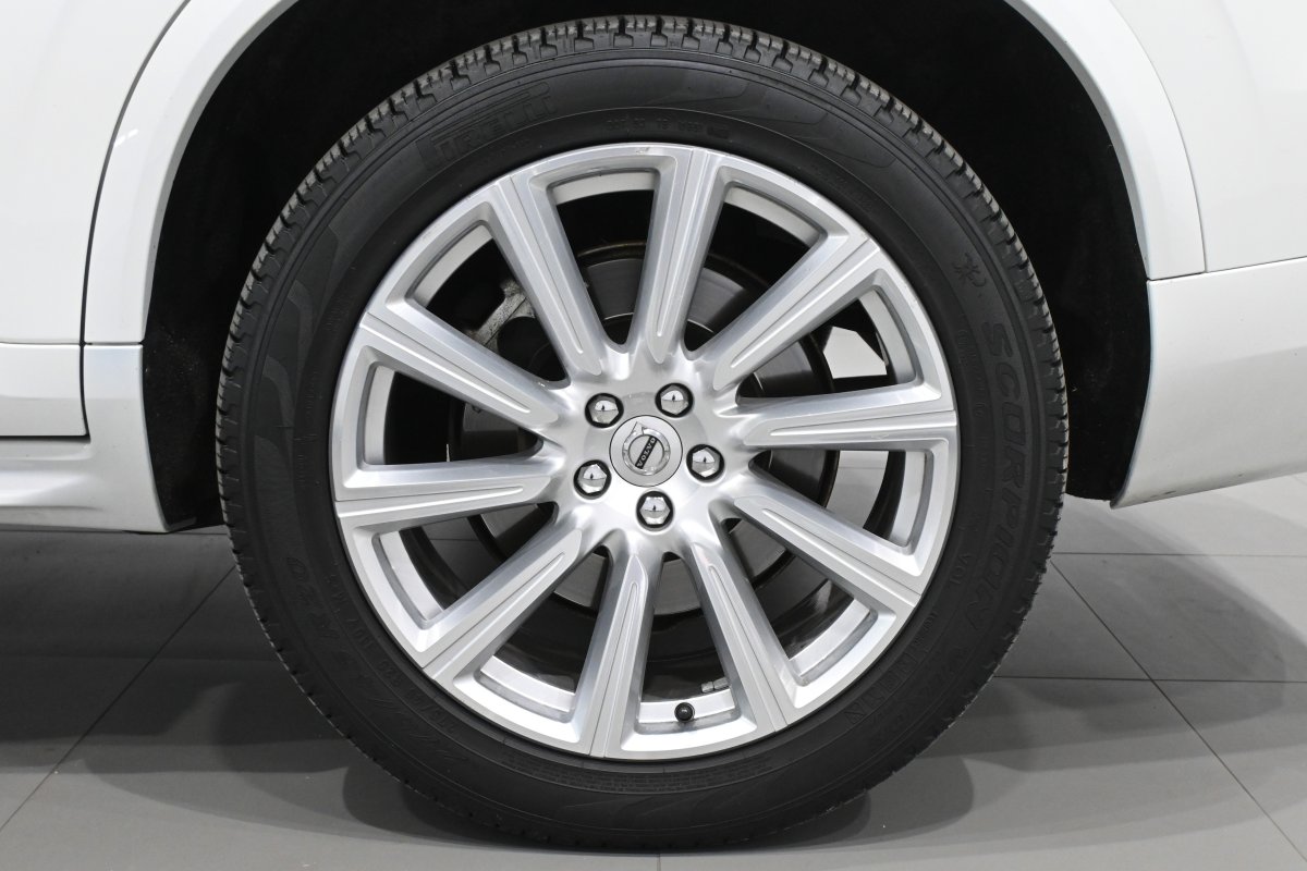 Foto Volvo XC90 32