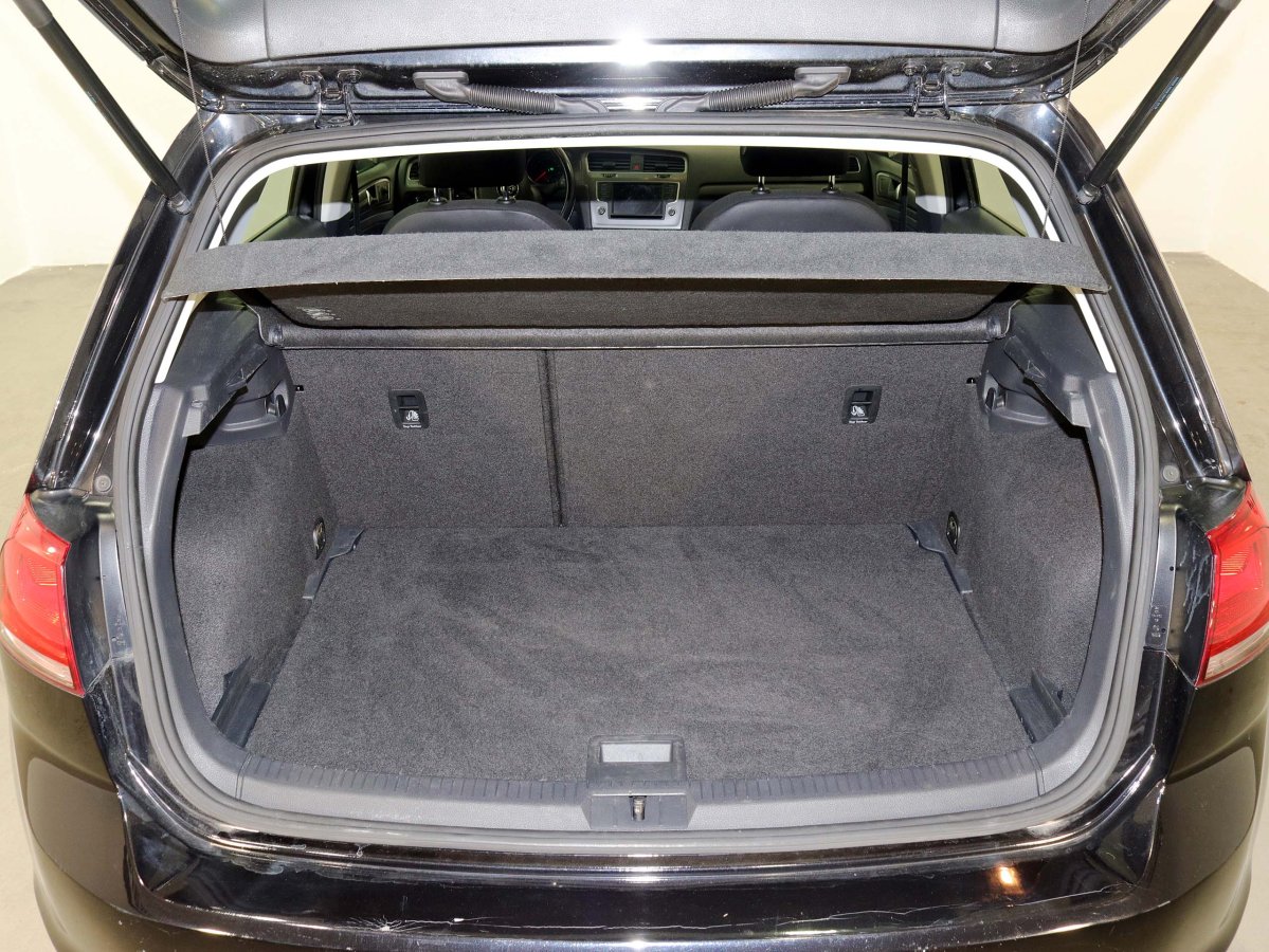 Foto Volkswagen Golf 8