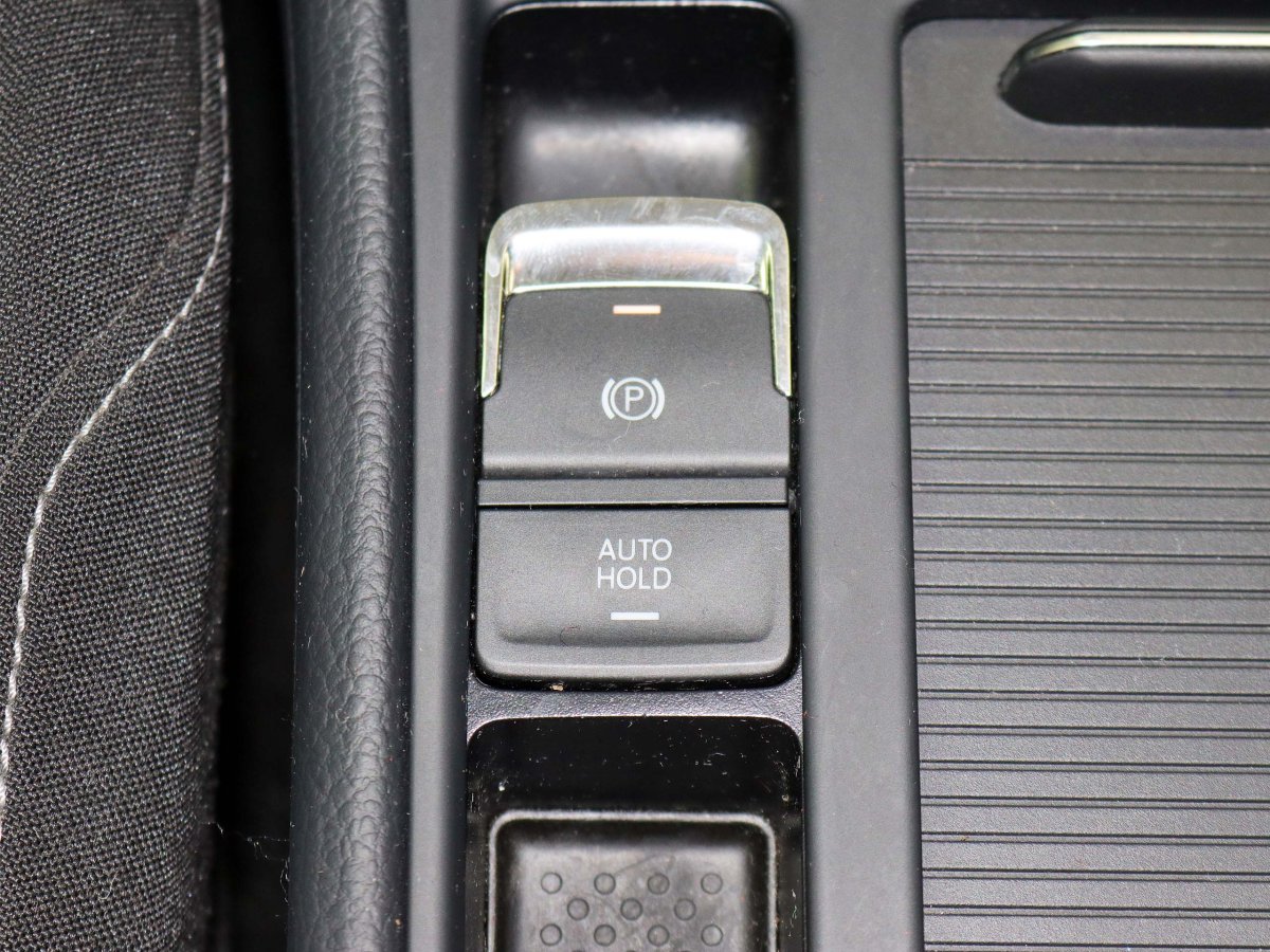 Foto Volkswagen Golf 17