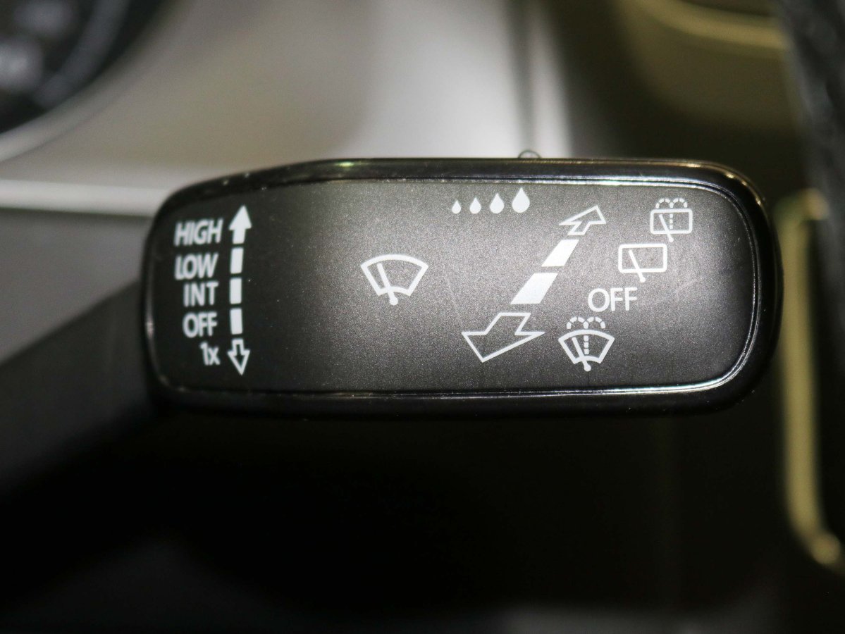 Foto Volkswagen Golf 25