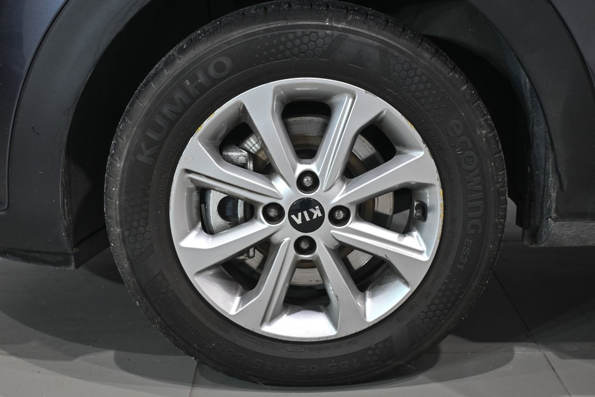 Foto Kia Stonic 29