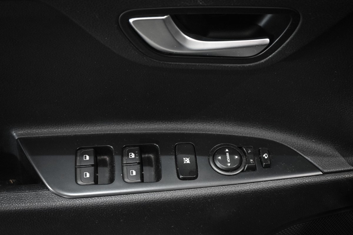 Foto Kia Stonic 27