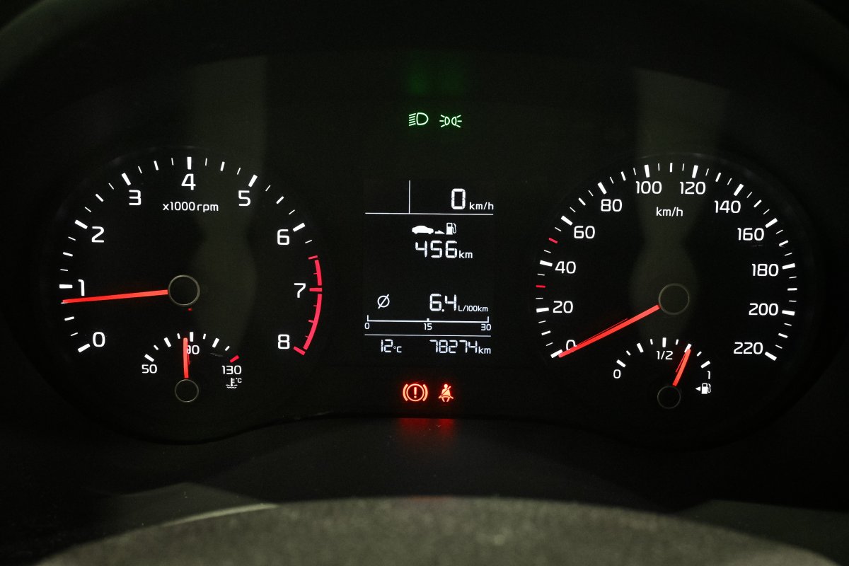 Foto Kia Stonic 13