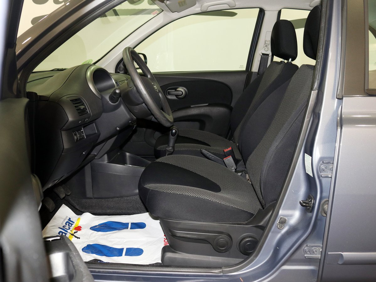 Foto Nissan Micra 14