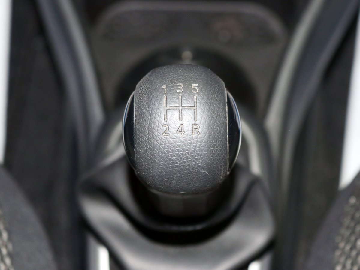 Foto Nissan Micra 20