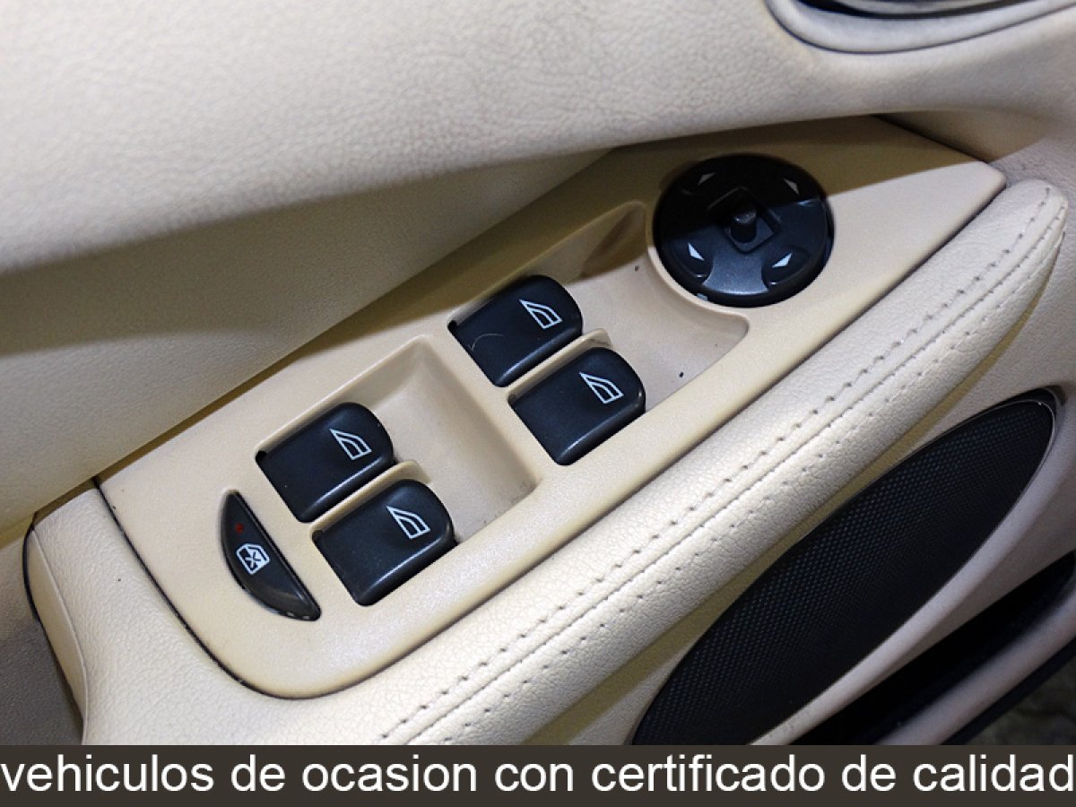 Foto Jaguar X-Type 18