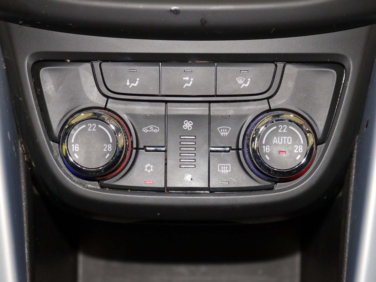 Foto Opel Zafira 16