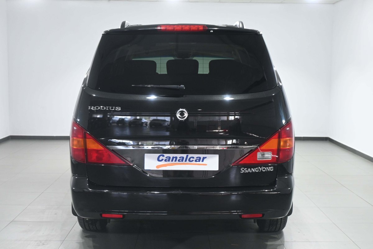 Foto Ssangyong Rodius 5