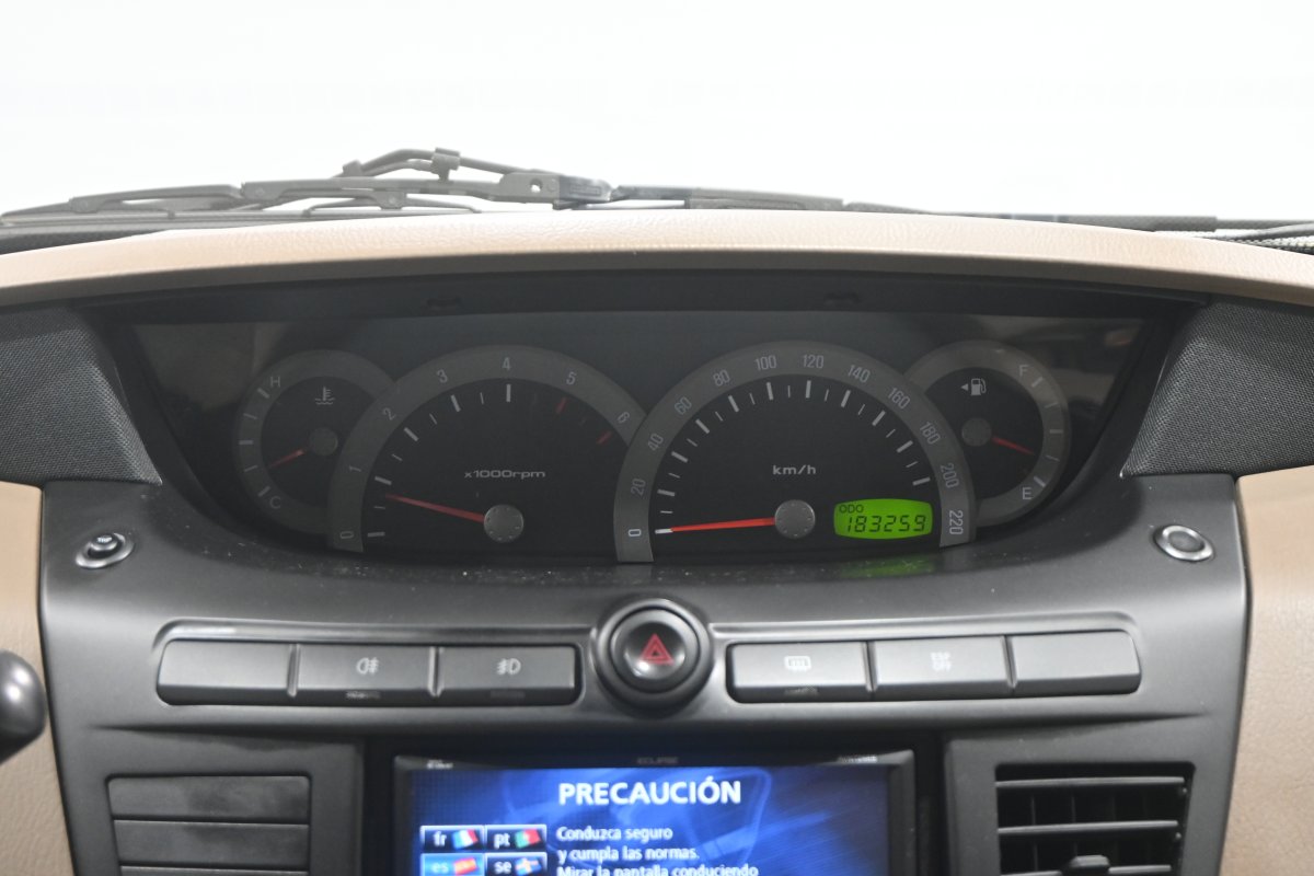 Foto Ssangyong Rodius 15