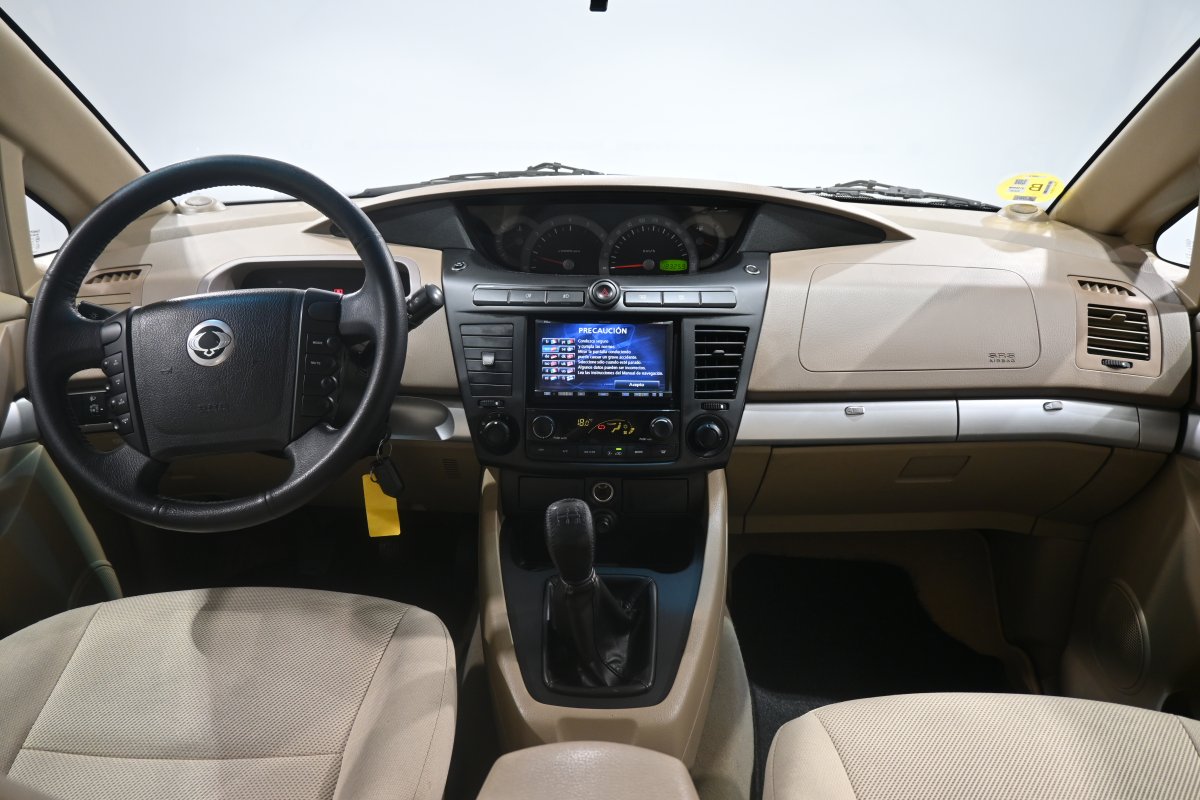 Foto Ssangyong Rodius 19