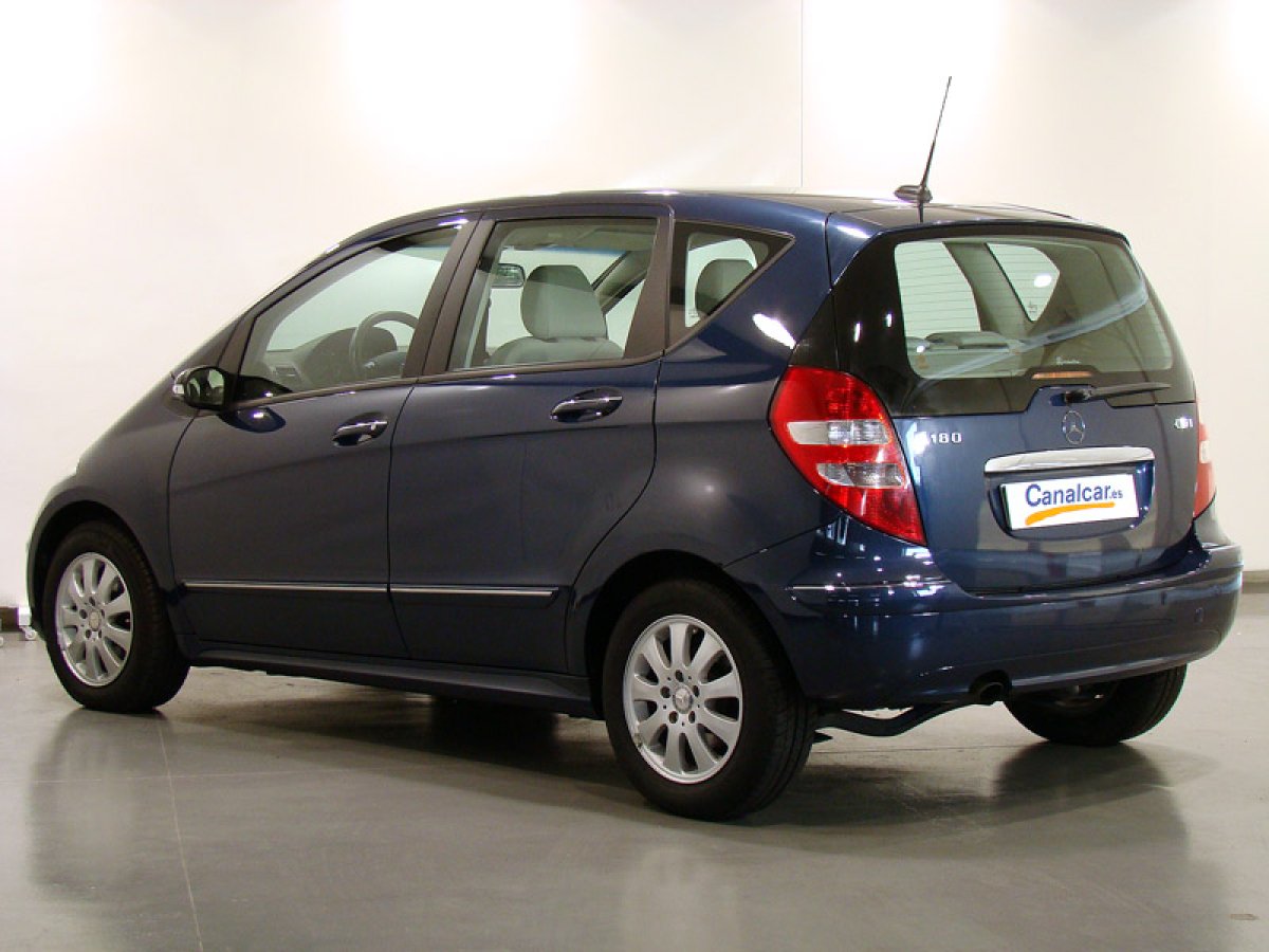 Foto Mercedes-Benz A 180 10