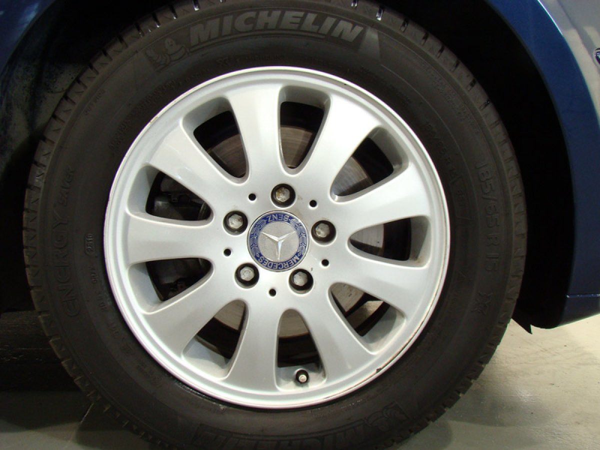 Foto Mercedes-Benz A 180 15