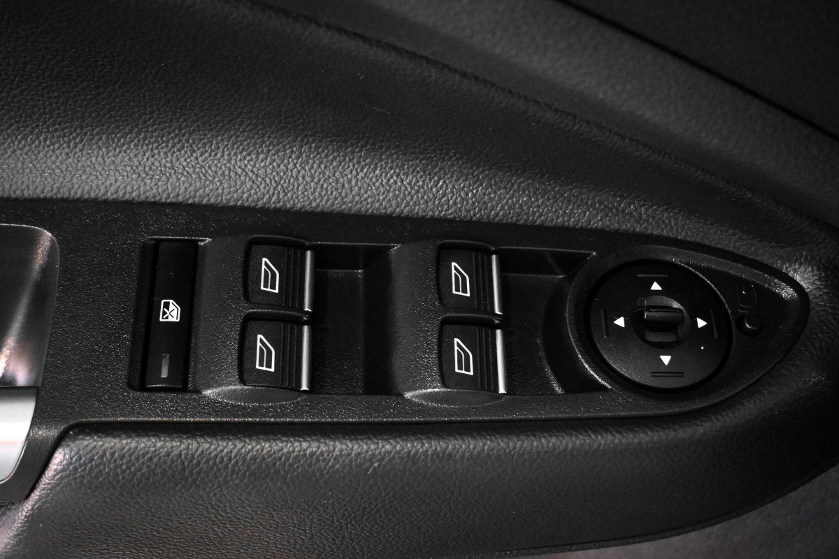 Foto Ford Kuga 32