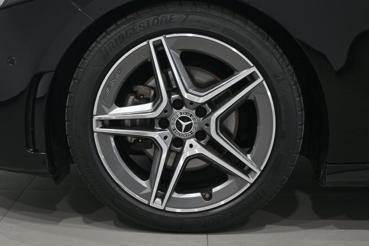 Foto Mercedes-Benz A 24
