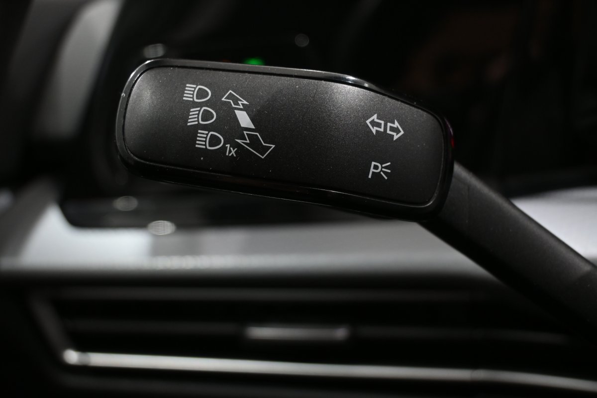 Foto Volkswagen Golf 24