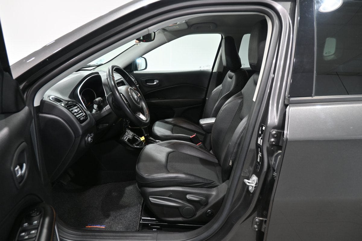 Foto Jeep Compass 10